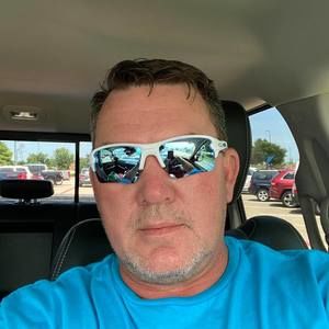 Meet your Posher, Dennis